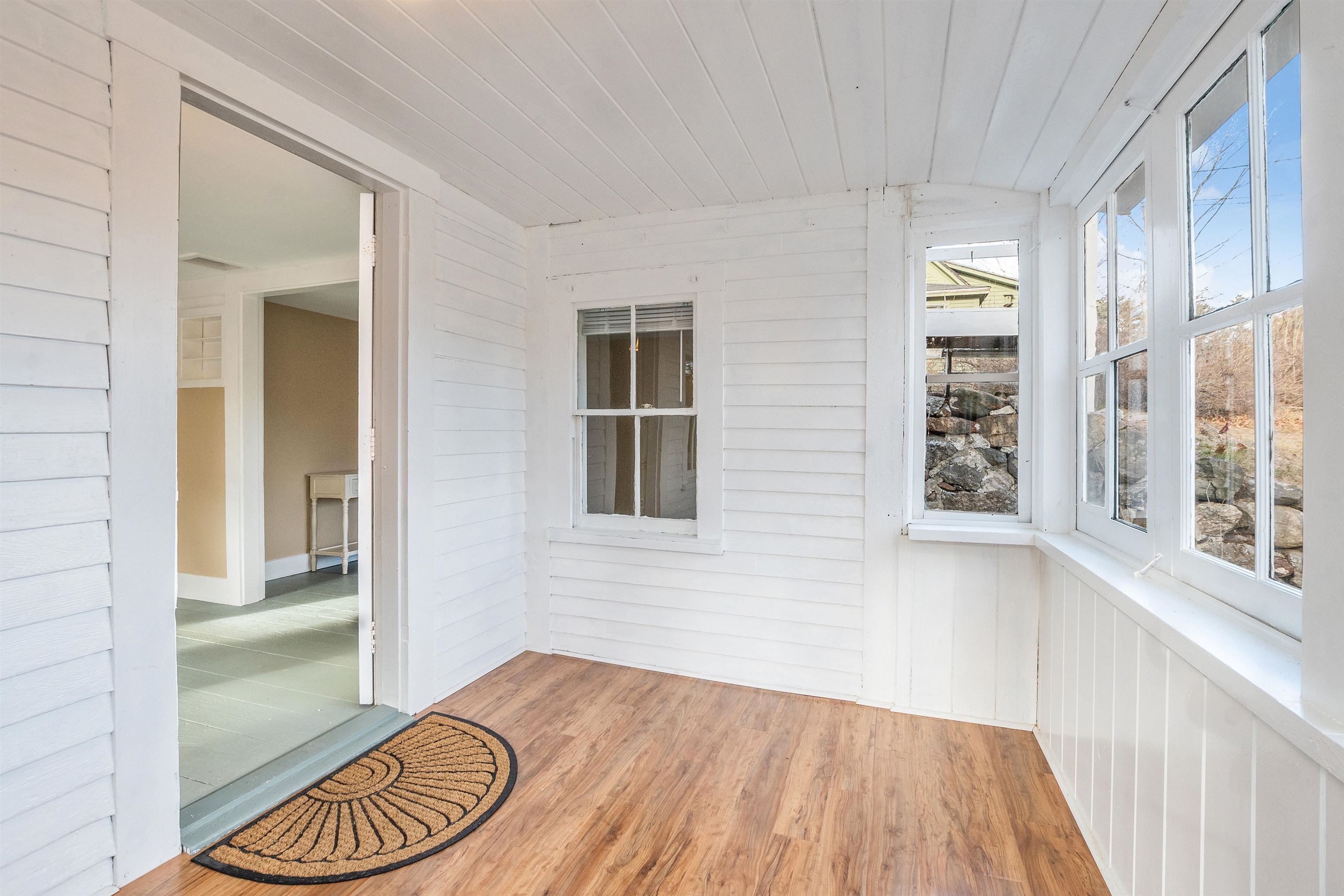 52 Pine Street Alton, NH 03809 - Photo 3 of 32