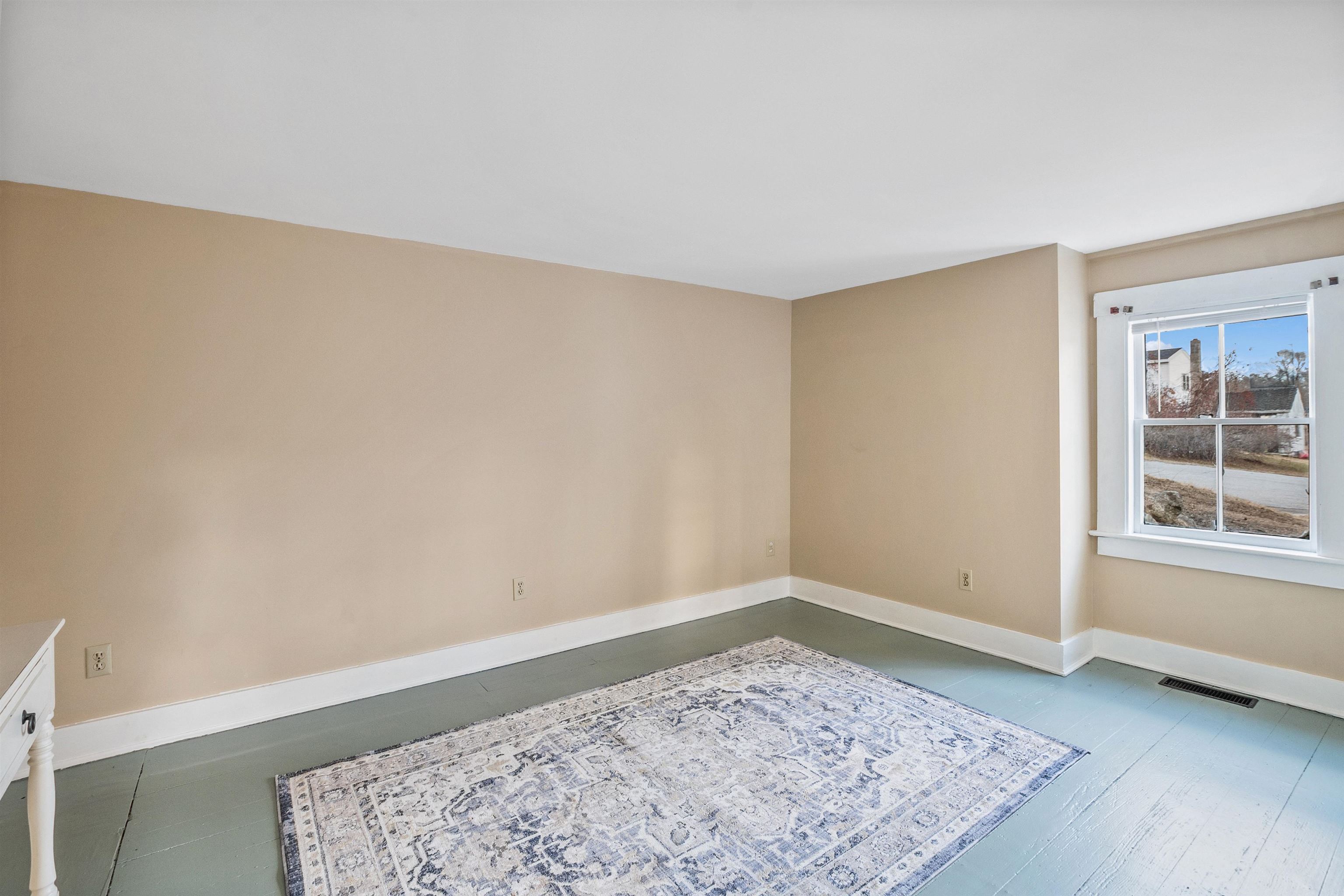 52 Pine Street Alton, NH 03809 - Photo 10 of 32