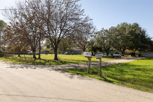 $600,000 | 15622 2nd Street, Sugar Land, TX 77498