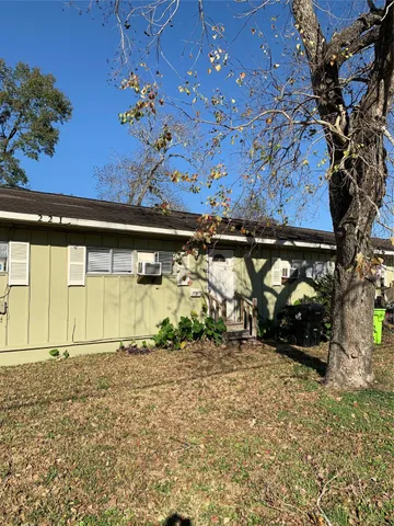 $925 | 2217 Leaman Avenue, Unit 3, Rosenberg, TX 77471