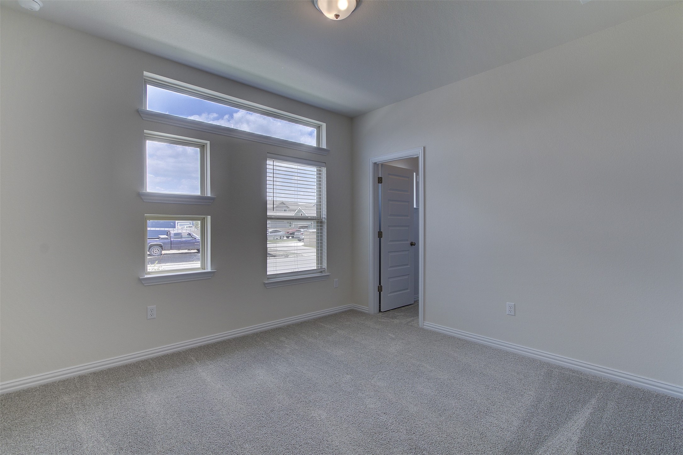 8729 Belknap Rd. Austin, TX 78747 - Photo 23 of 31
