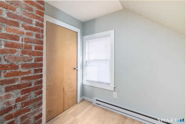 $294,500 | 51 Rockridge Road, Waterbury, CT 06705