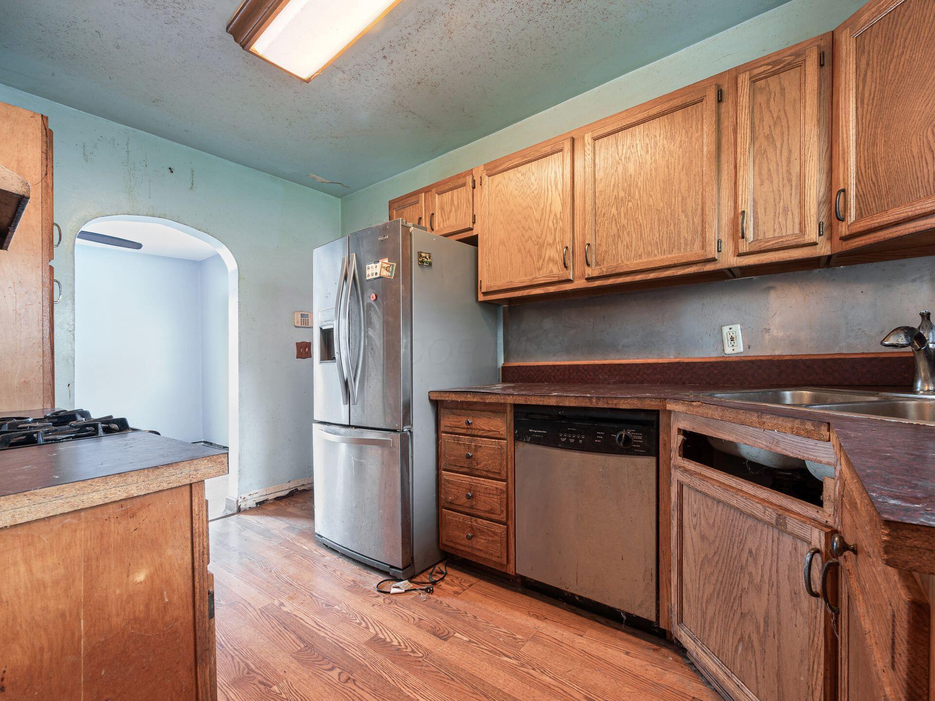 2231 Sale Road Columbus, OH 43224 - Photo 17 of 31 Kitchen