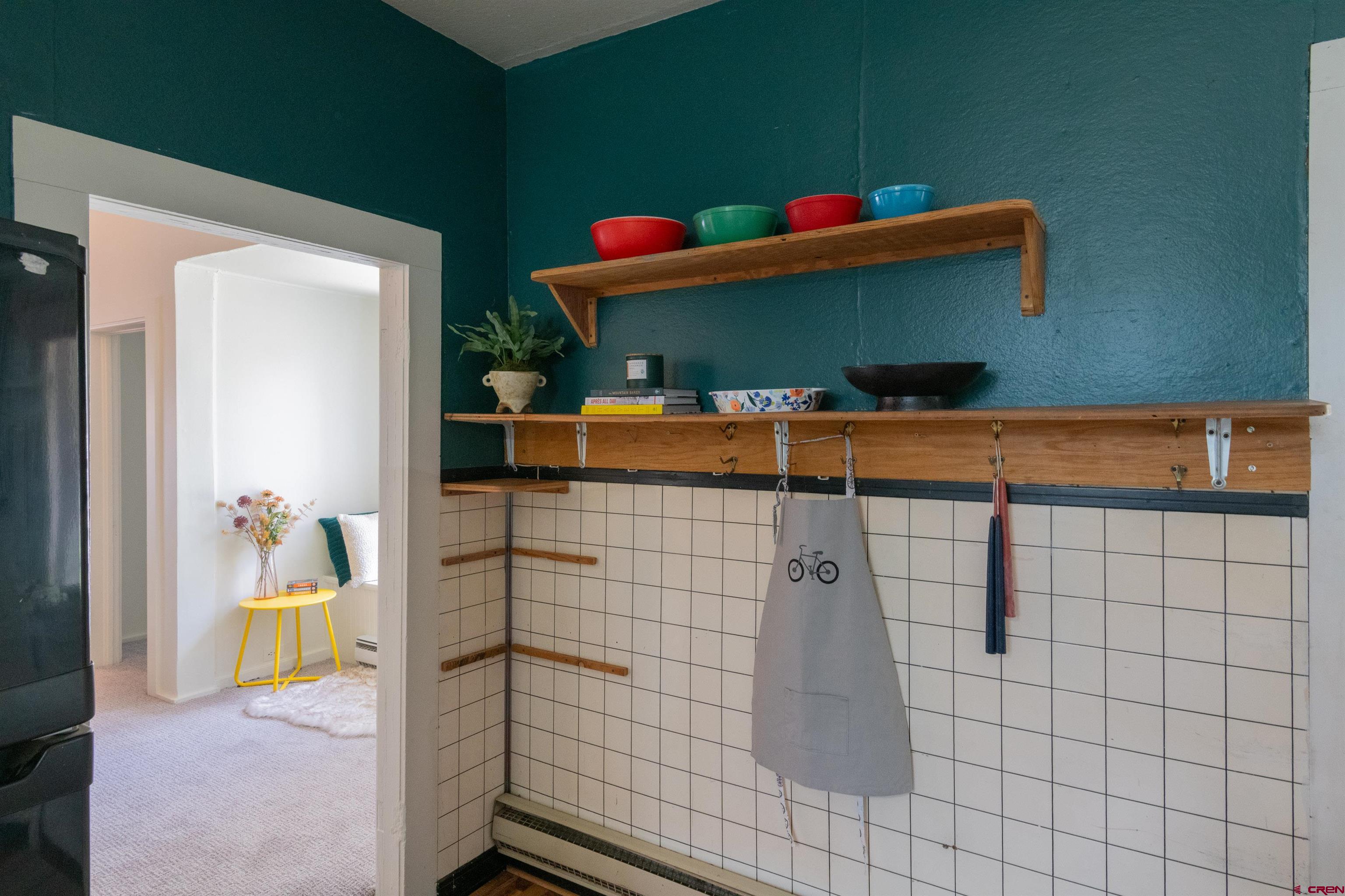 322 Maroon Avenue Crested Butte, CO 81224 - Photo 10 of 24 a bathroom with a shower