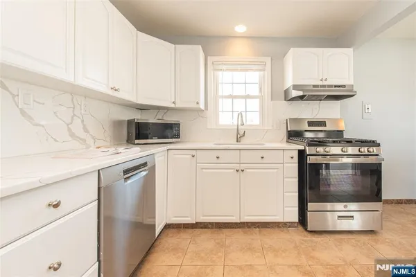 $699,000 | 269 Ottawa Avenue, Hasbrouck Heights, NJ 07604
