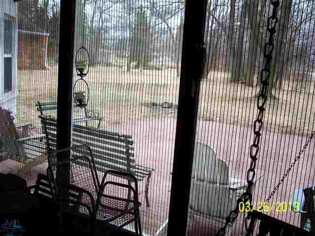 64 Riverside Drive Mount Clemens, MI 48043 - Photo 28 of 29 31172722-27.JPG