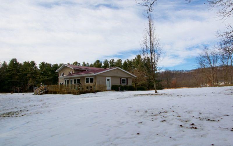 289 Rockcliff Road Rupert, WV 25984 - Photo 2 of 46 Gallery Image 2