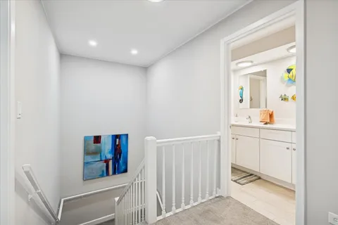 $475,000 | 1955 Tanglewood Drive, Unit H, Glenview, IL 60025