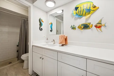 $475,000 | 1955 Tanglewood Drive, Unit H, Glenview, IL 60025
