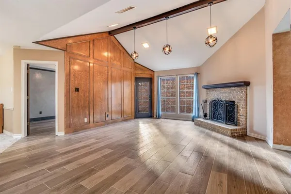 $2,300 | 813 Woodway Lane, Richardson, TX 75081