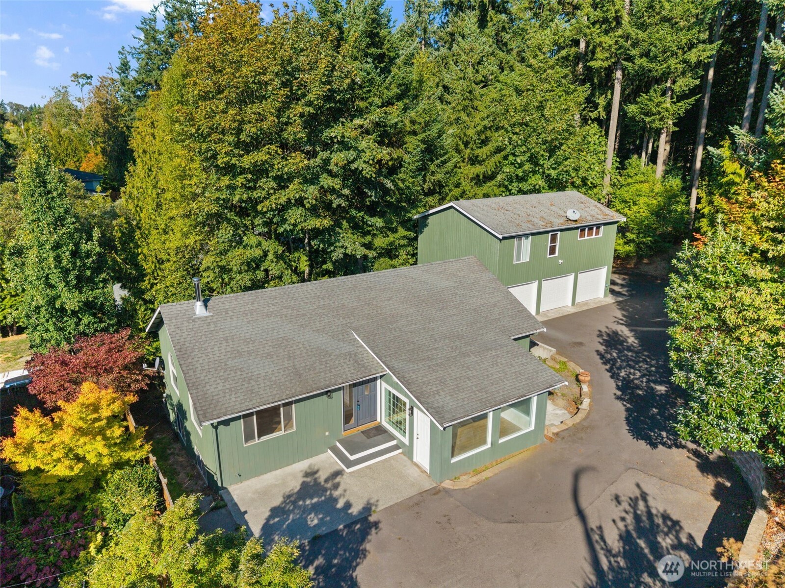 5502 Northeast 10th Street Renton, WA 98059 - Photo 24 of 27 an aerial view of a house having yard