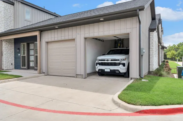 $2,460 | 1412 B Izzy Lane, Little Elm, TX 75068