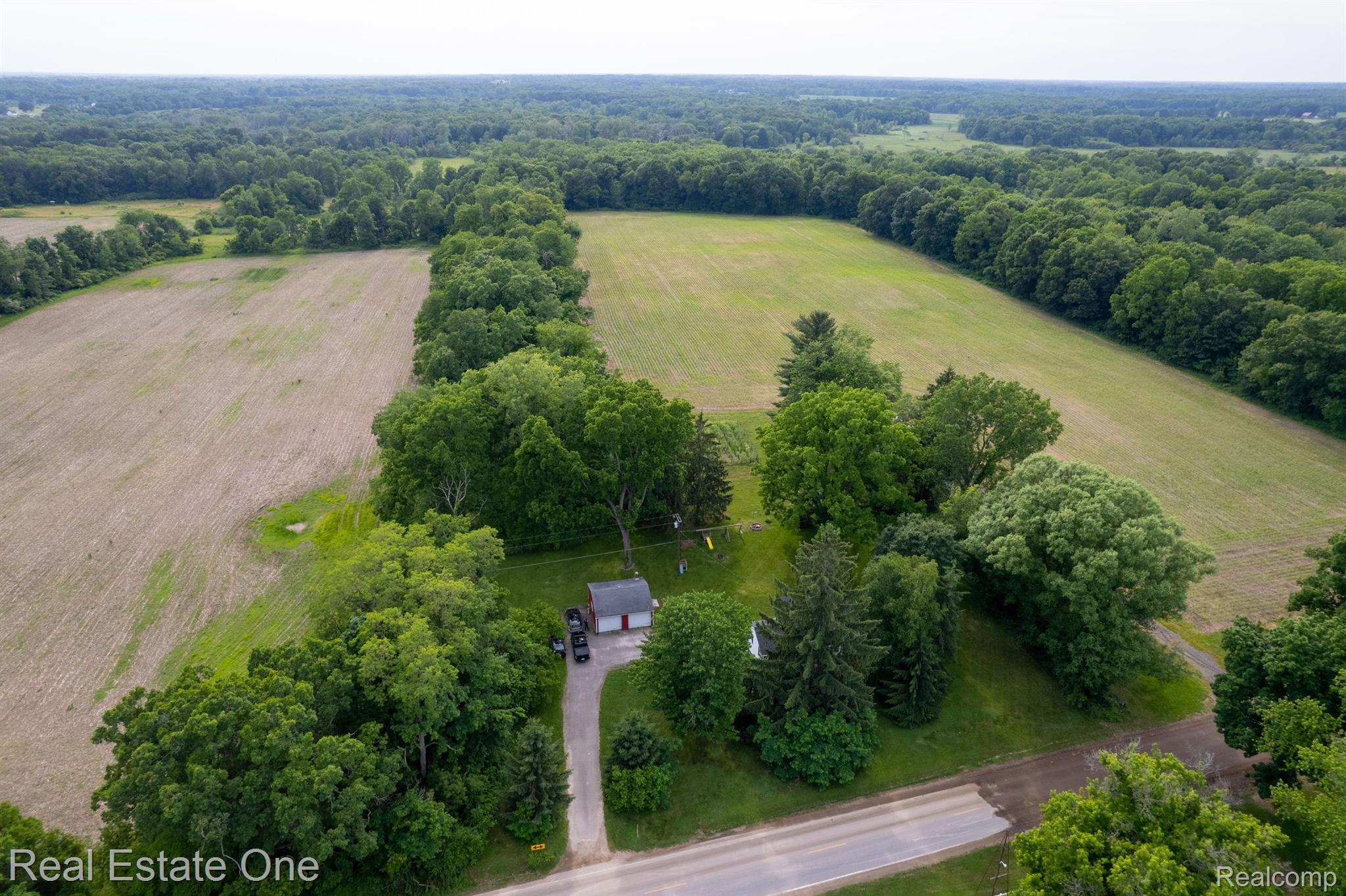 6017 Byron Road Howell, MI 48855 - Photo 18 of 94 Gallery Image 18
