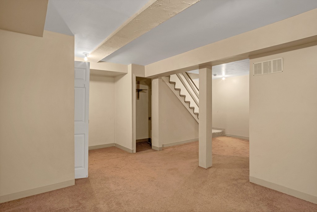37 Pinecrest Road, Unit 37 Uxbridge, MA 01569 - Photo 20 of 27 Gallery Image 20