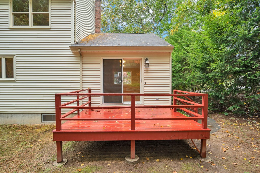37 Pinecrest Road, Unit 37 Uxbridge, MA 01569 - Photo 26 of 27 Gallery Image 26