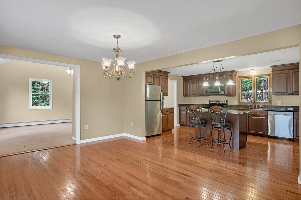 37 Pinecrest Road, Unit 37 Uxbridge, MA 01569 - Photo 3 of 27 Gallery Image 3
