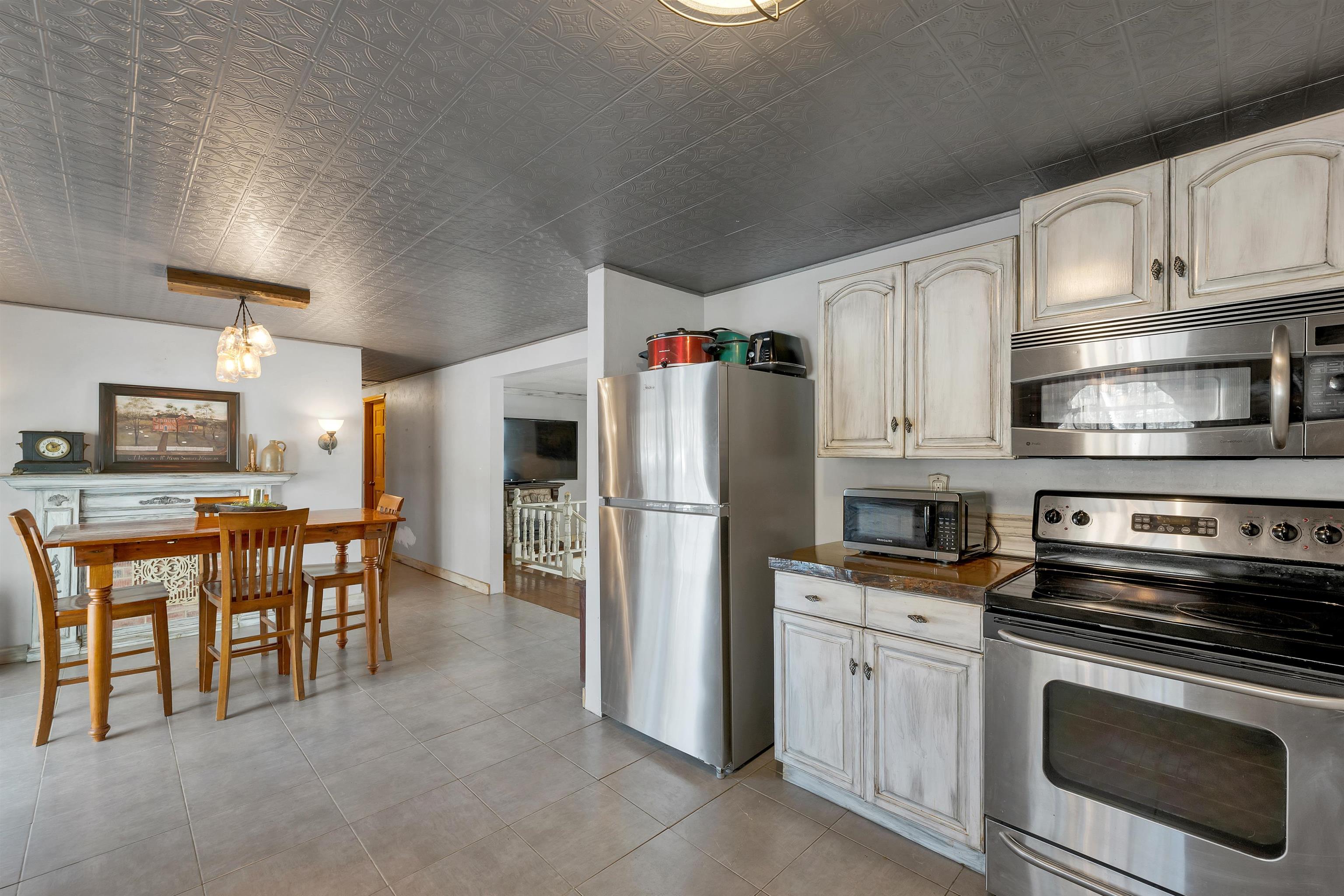 36 Pearson Road Alton, NH 03809 - Photo 7 of 49