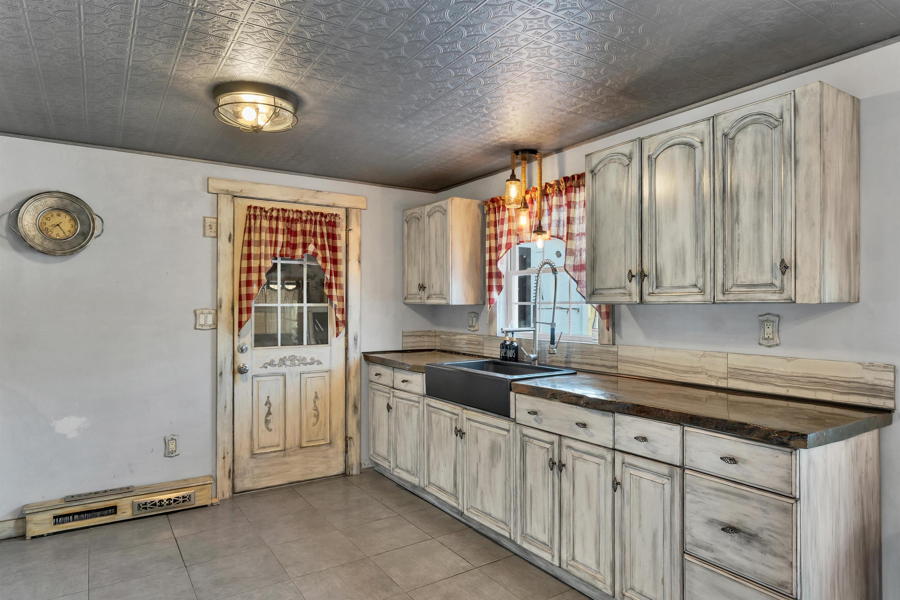 36 Pearson Road Alton, NH 03809 - Photo 8 of 49