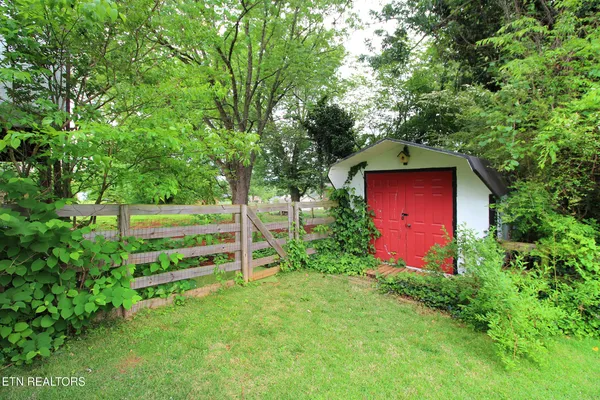 $425,000 | 329 Boyds Creek Highway, Seymour, TN 37865
