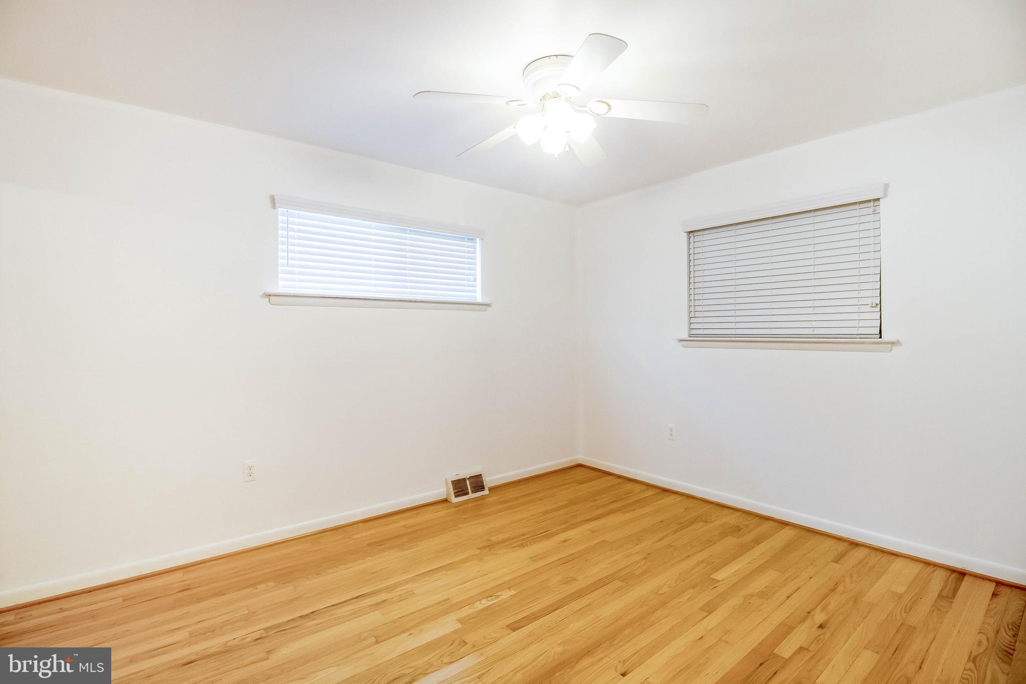 606 Eliot Road Pasadena, MD 21122 - Photo 19 of 34