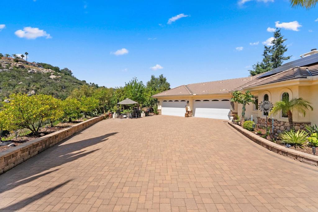 28820 Willow Park Road Escondido, CA 92026 - Photo 3 of 72