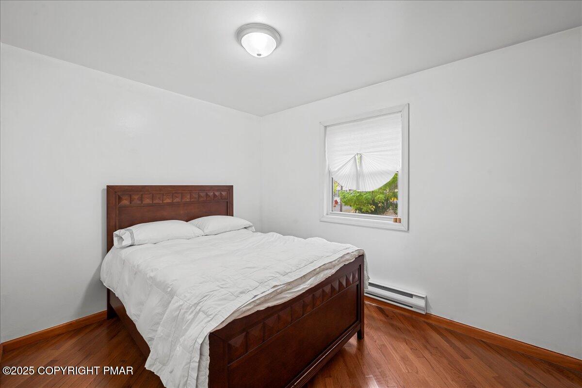 1167 Trapper Lane Pocono Summit, PA 18346 - Photo 18 of 33 3rd bedroom