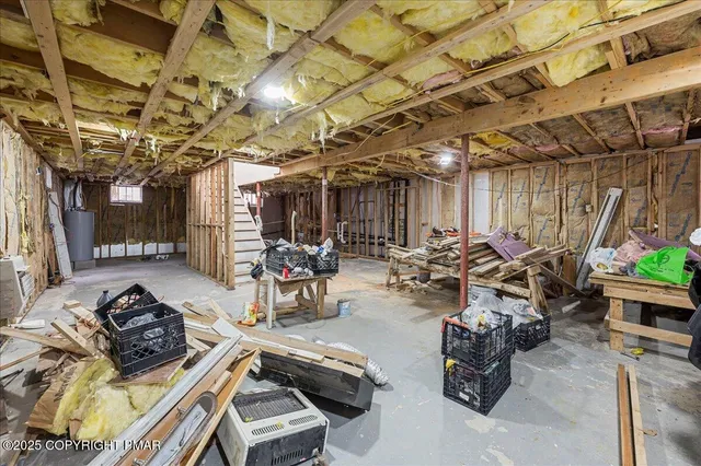 $275,000 | 1167 Trapper Lane, Pocono Summit, PA 18346