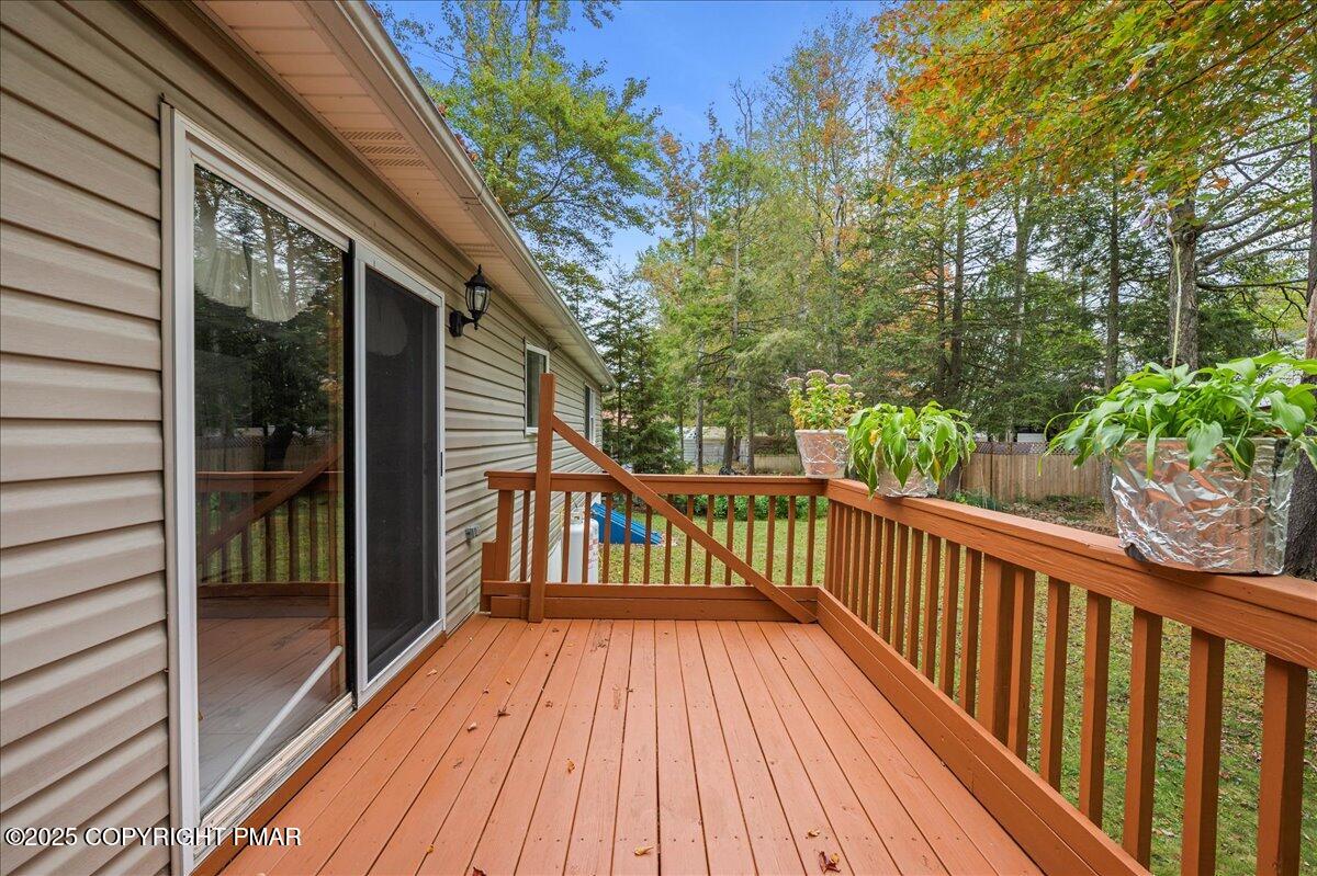 1167 Trapper Lane Pocono Summit, PA 18346 - Photo 20 of 33 back deck