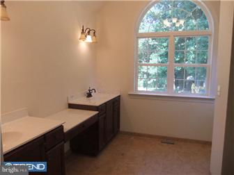 408 Garden Road Springfield, PA 19064 - Photo 8 of 12