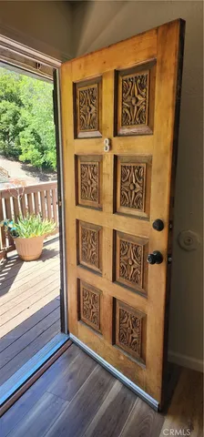 a view of a street sign on a wall