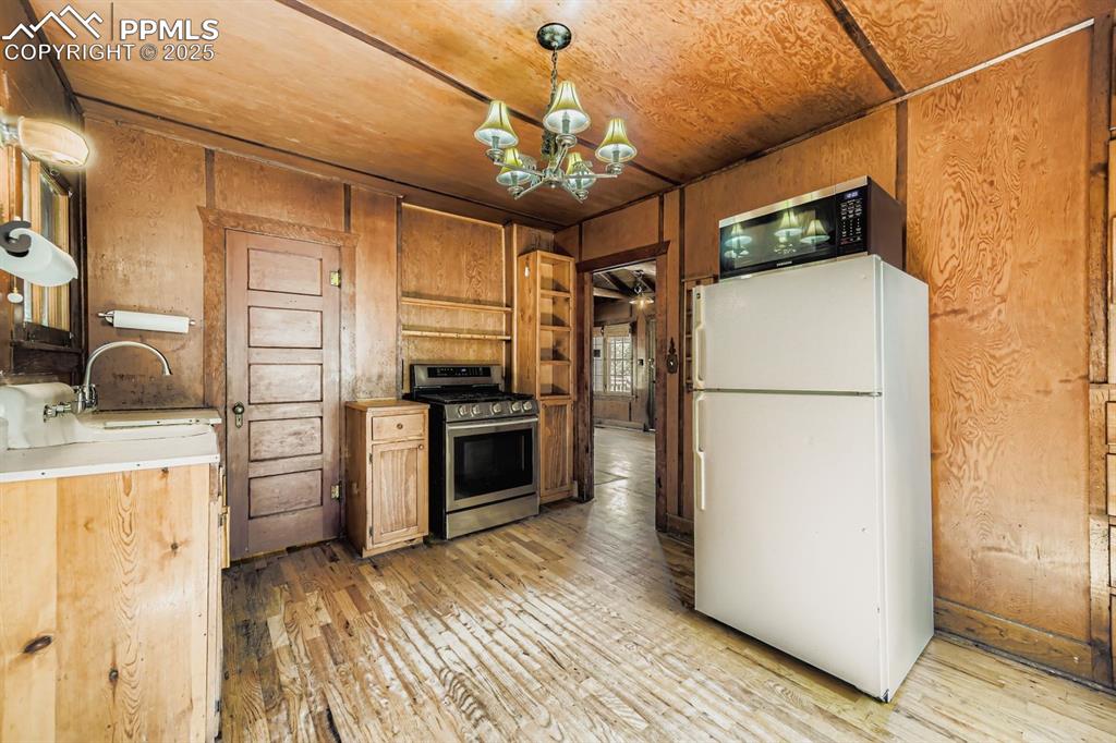 5860 Paona Road Cascade, CO 80809 - Photo 7 of 11