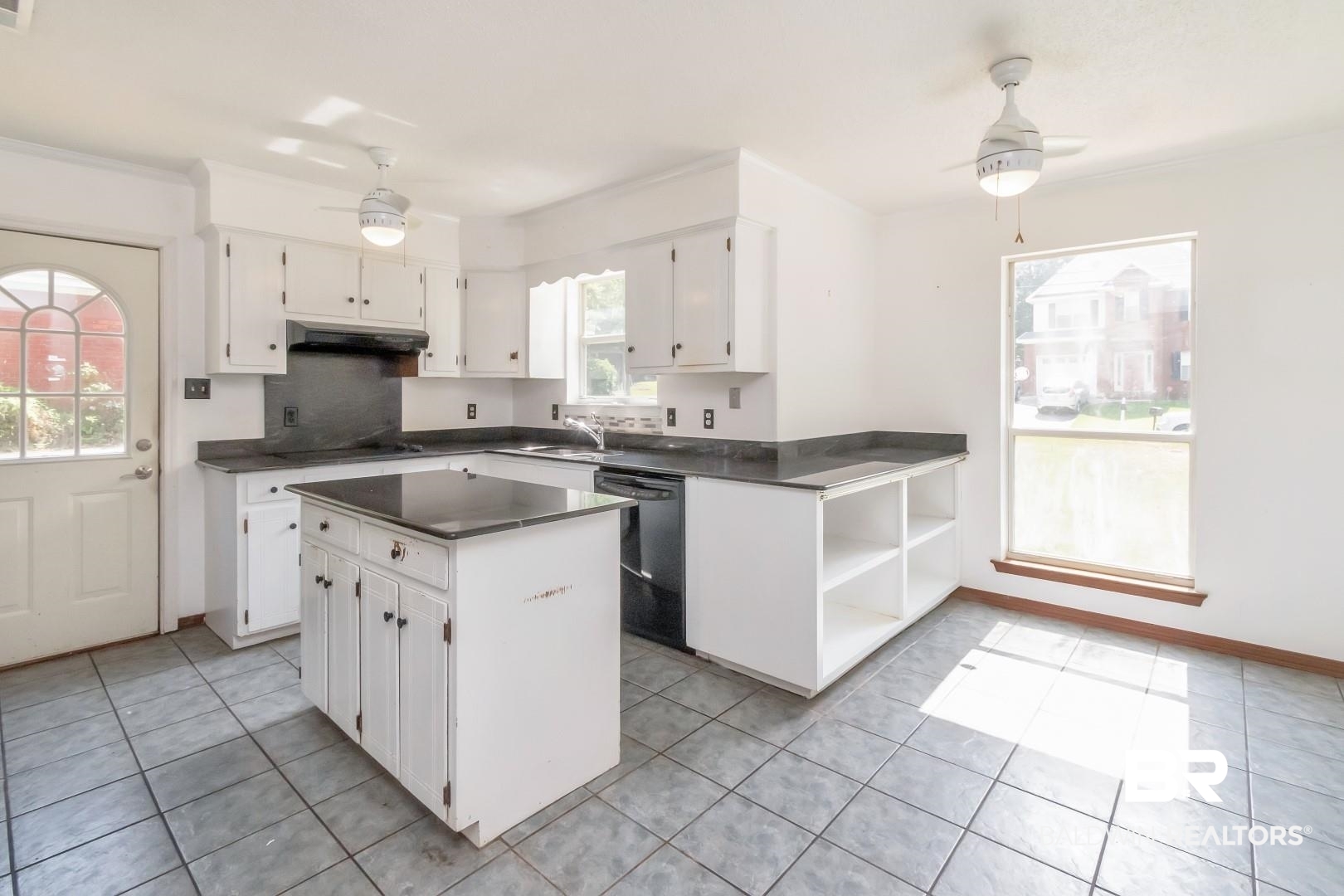 955 Louise Avenue Mobile, AL 36609 - Photo 10 of 30