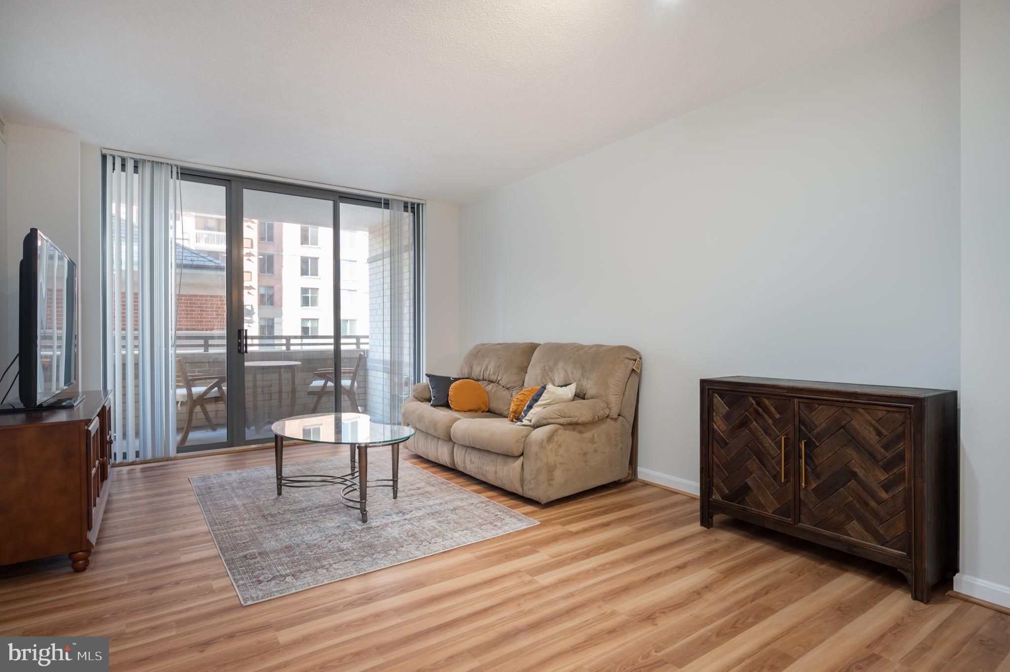 11710 Old Georgetown Road, Unit 211 North Bethesda, MD 20852 - Photo 7 of 39