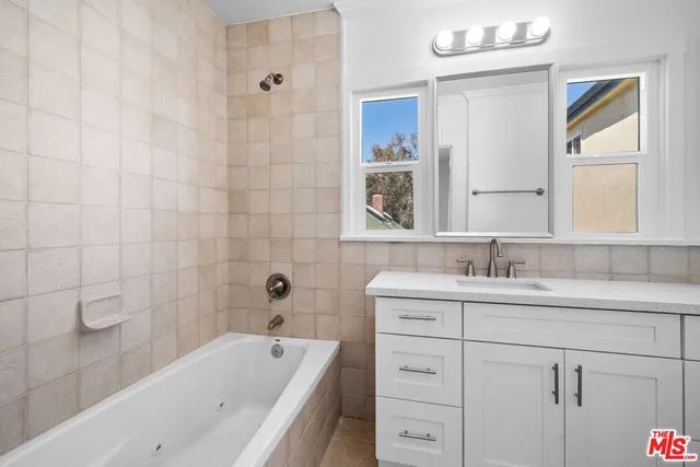 $3,200 | 38 20th Avenue, Unit C, Venice, CA 90291