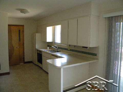 9996 Marilyn Road Reese, MI 48757 - Photo 7 of 17 20097110-6.JPG
