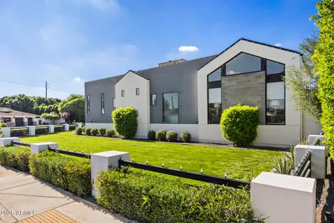 a house view with a outdoor space