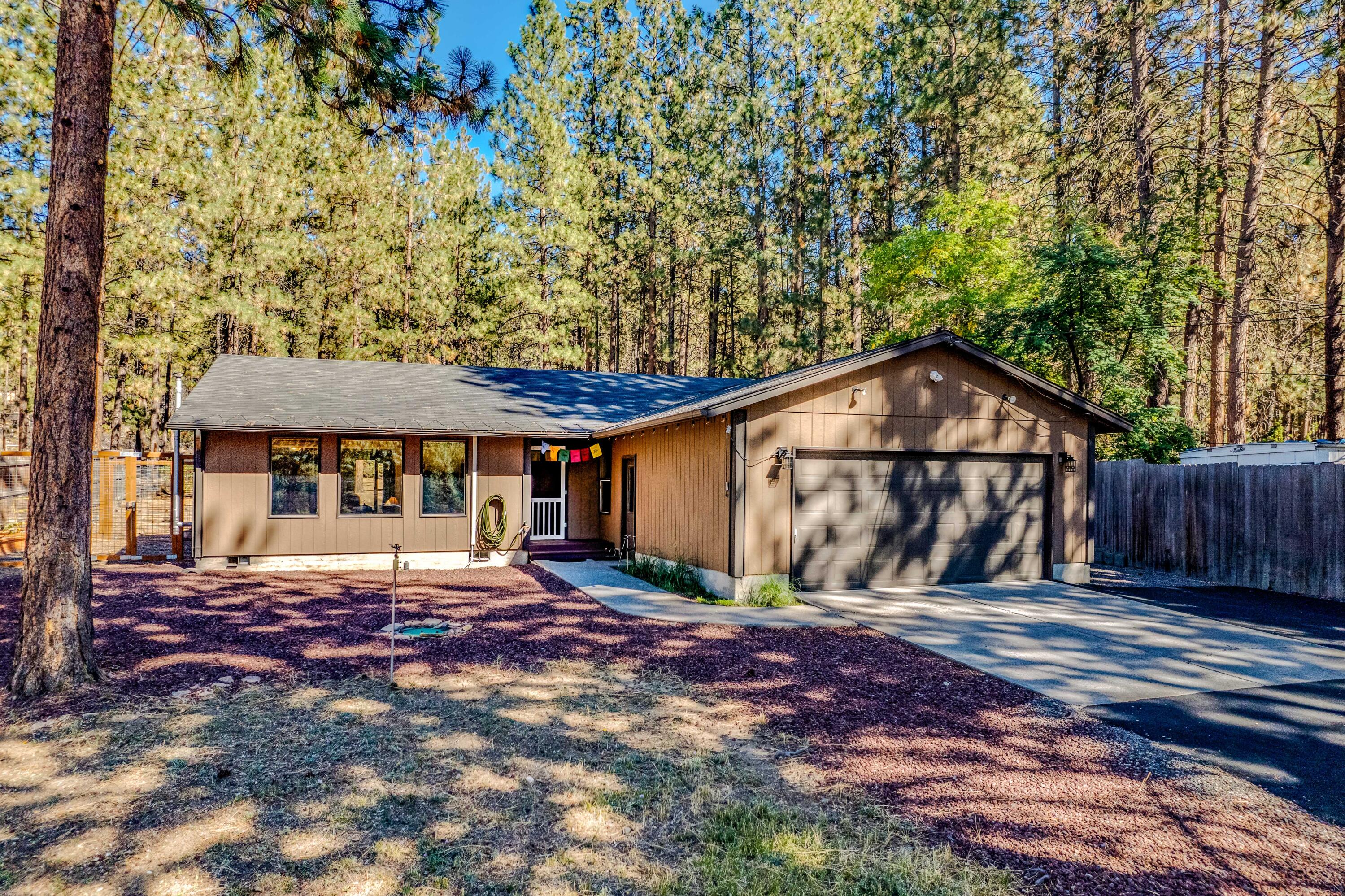 60154 Agate Road Bend, OR 97702 - Photo 3 of 39 60154 Agate Rd, Bend