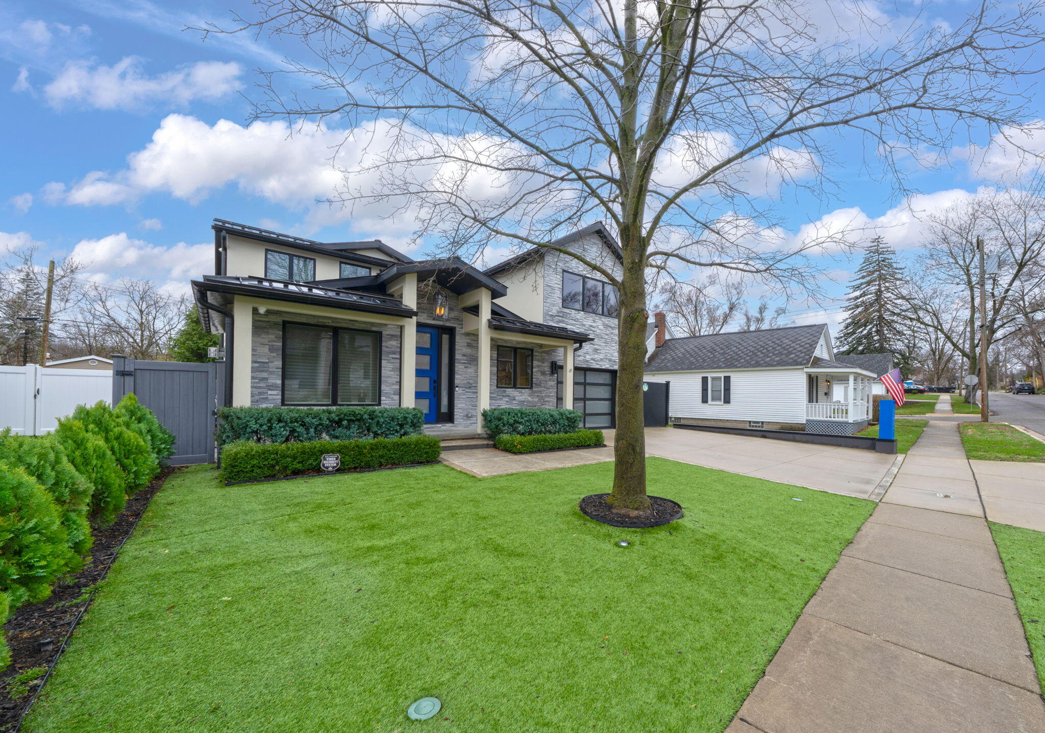 523 Renshaw Street Rochester, MI 48307 - Photo 1 of 28 Downtown Rochester Luxury Home
