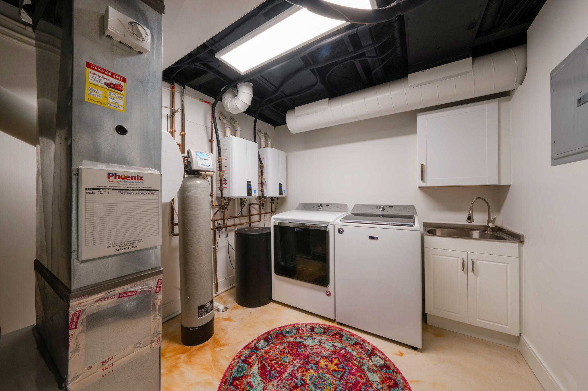 523 Renshaw Street Rochester, MI 48307 - Photo 28 of 28 33 water softner tankless hot water