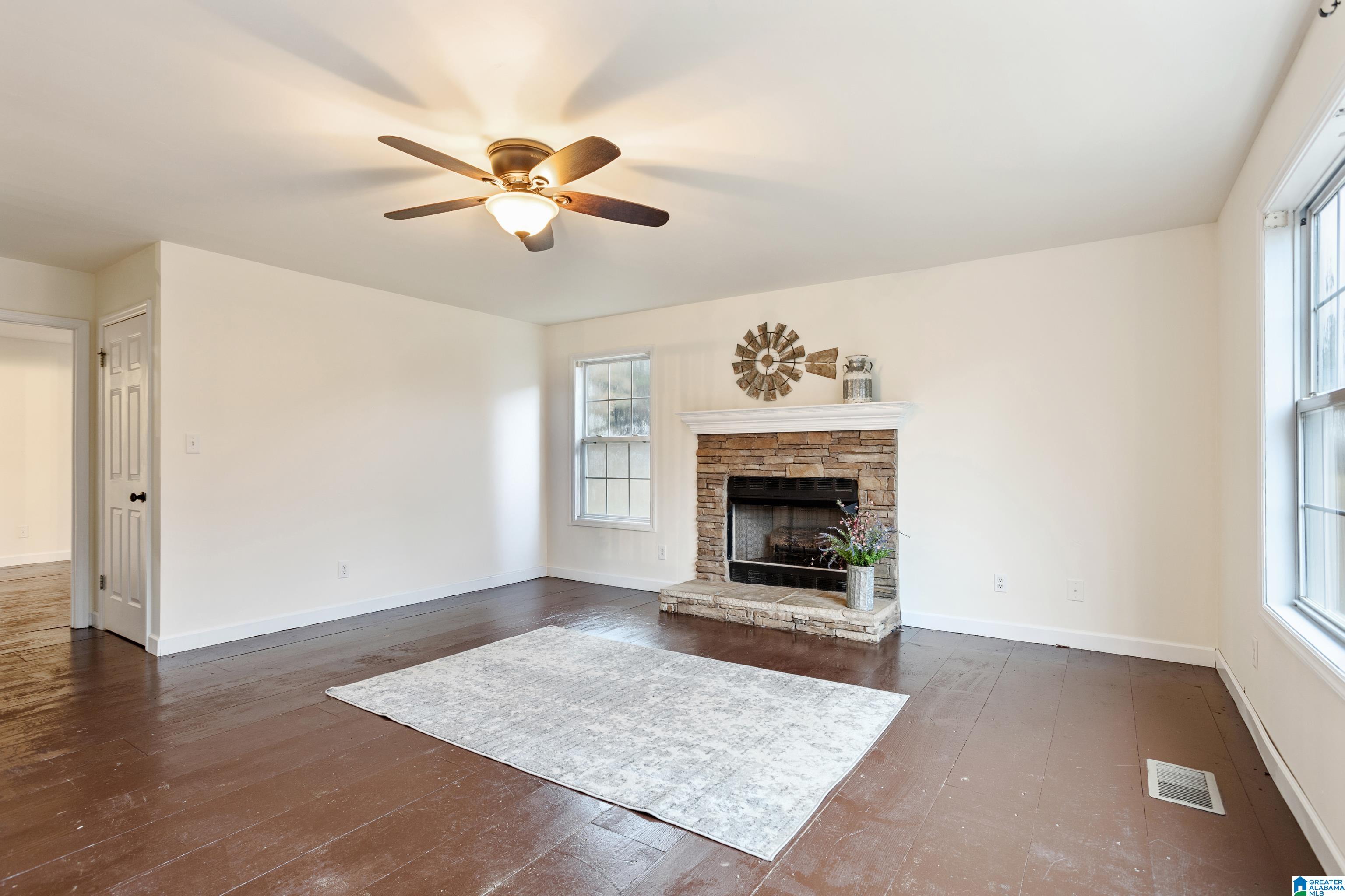 9754 McPherson Road Warrior, AL 35180 - Photo 5 of 50