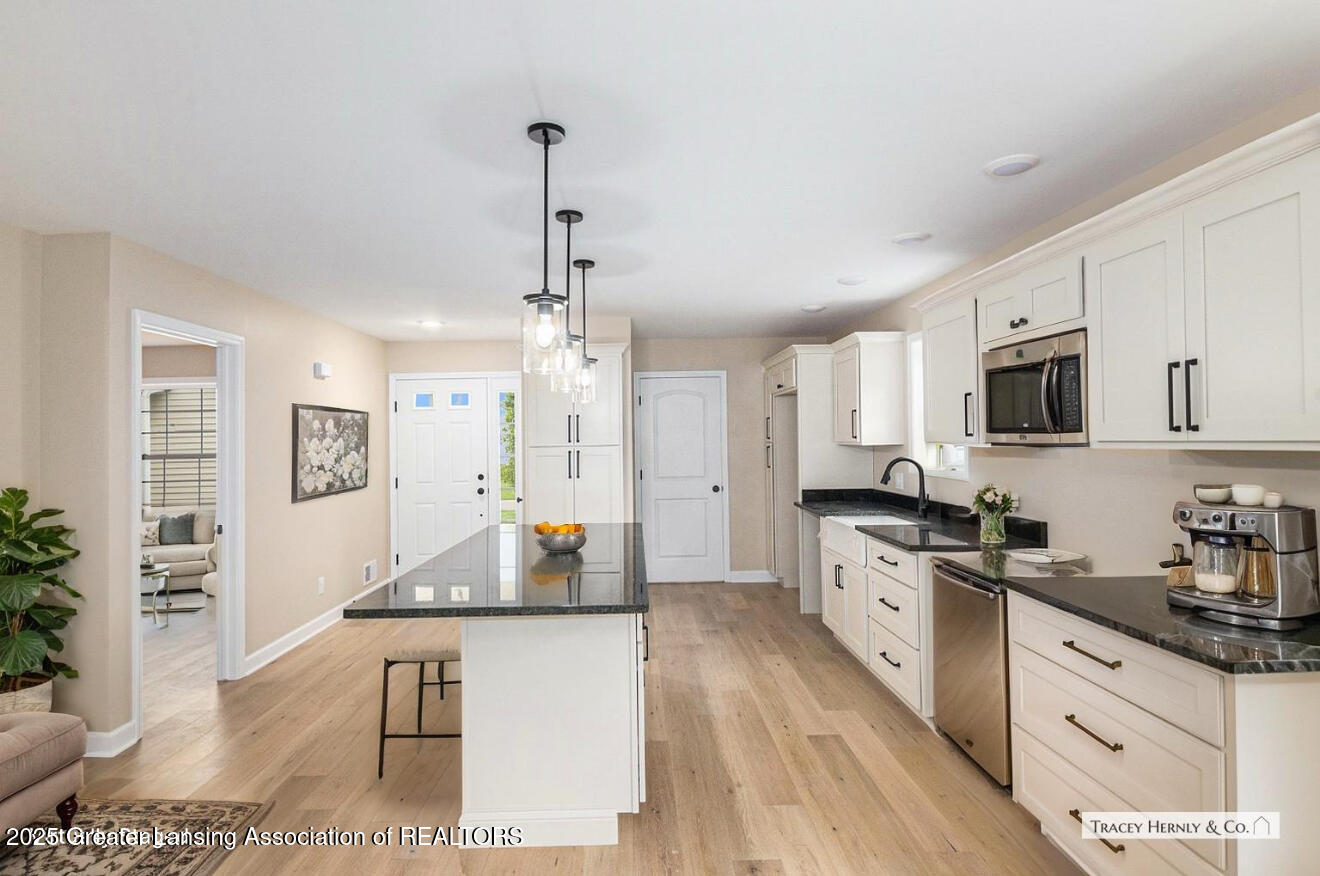 4059 Eastbridge Road Stockbridge, MI 49285 - Photo 4 of 16 Kitchen