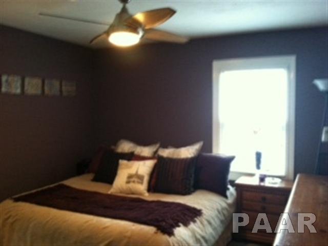 904 West Ridge Road Peoria, IL 61614 - Photo 5 of 12 Gallery Image 5