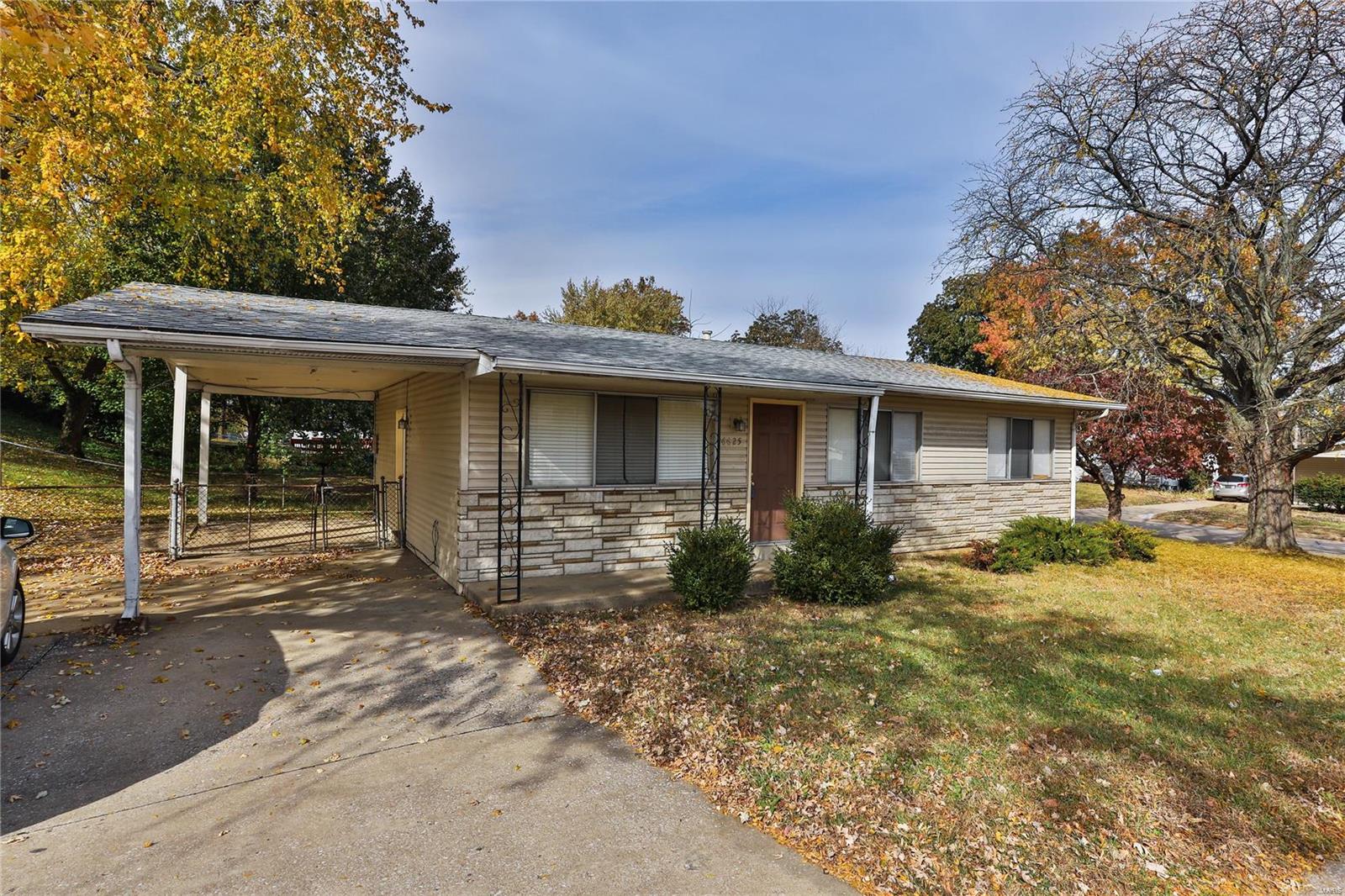 6625 Howdershell Road Hazelwood, MO 63042 - Photo 2 of 28 Gallery Image 2