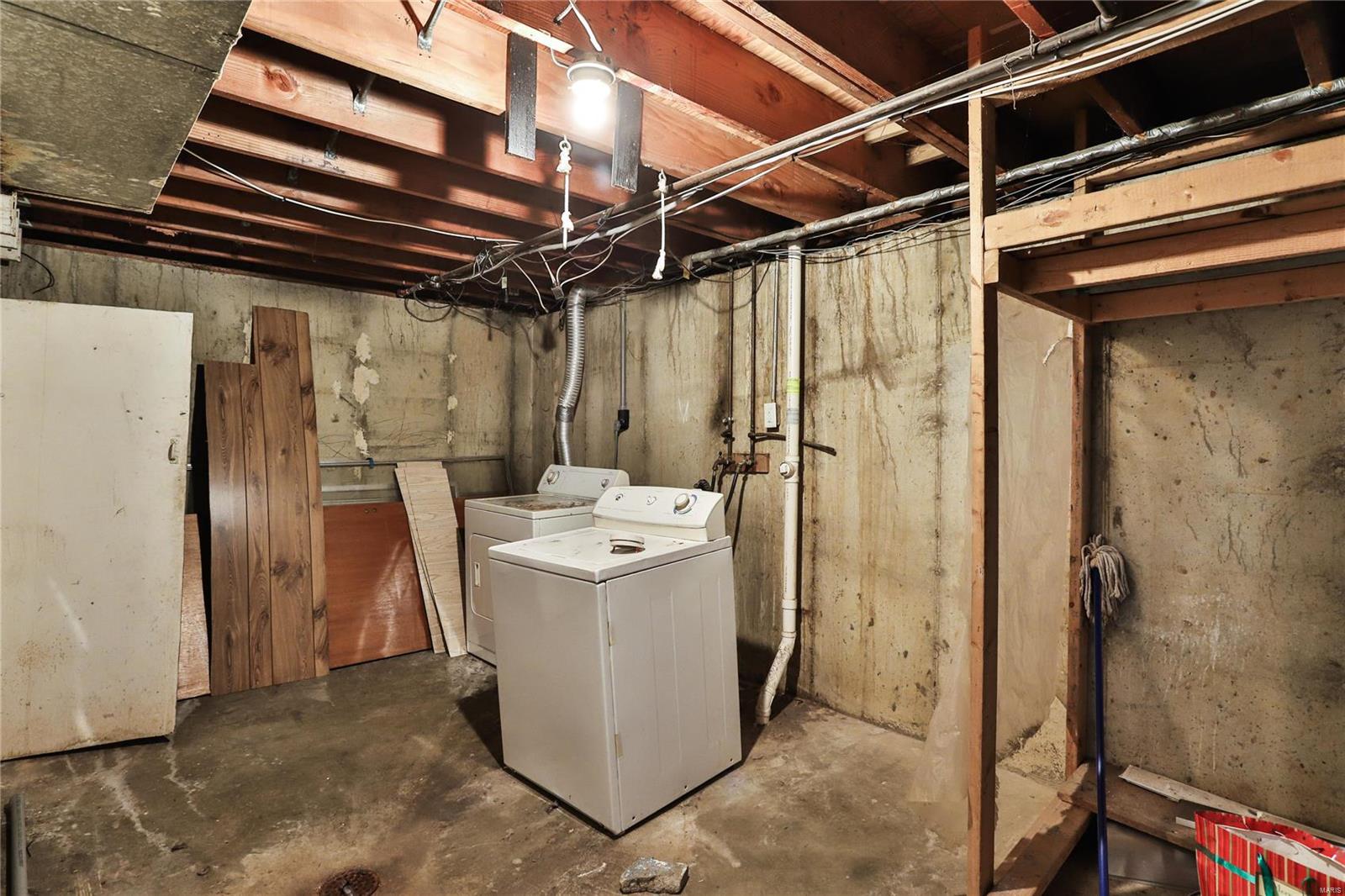 6625 Howdershell Road Hazelwood, MO 63042 - Photo 26 of 28 Gallery Image 26