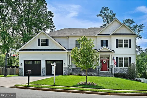 $2,675,000 | 362 Park Street Northeast, Vienna, VA 22180
