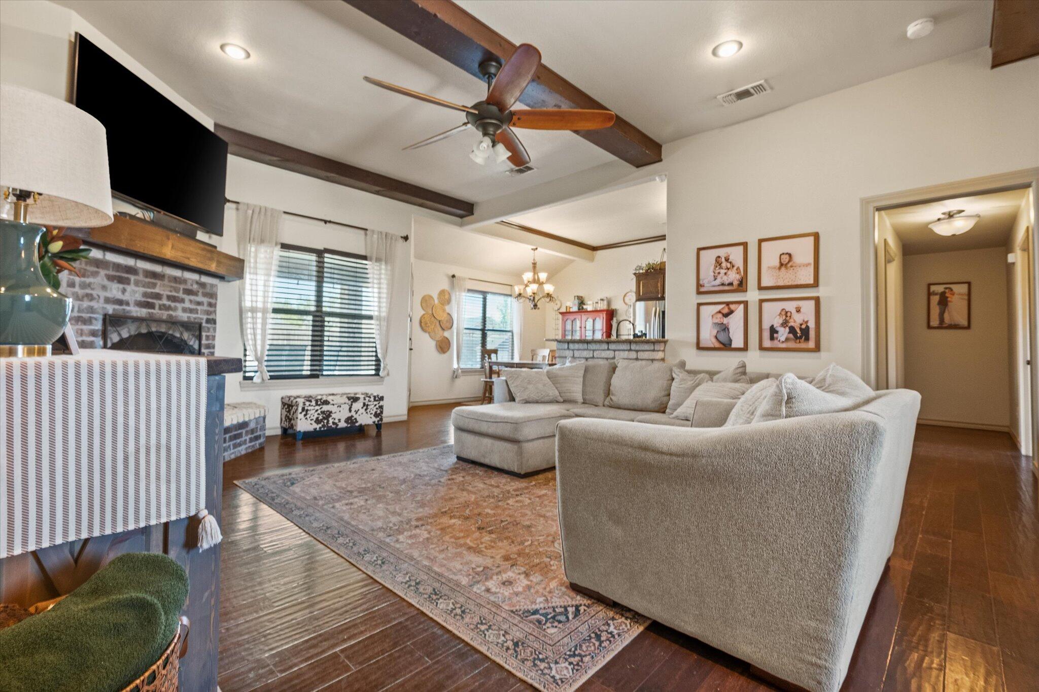 2516 Kent Street Lubbock, TX 79415 - Photo 5 of 24 IMG_9545
