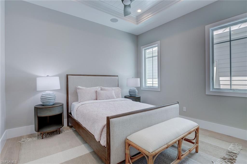 888 10th Avenue South Naples, FL 34102 - Photo 15 of 30