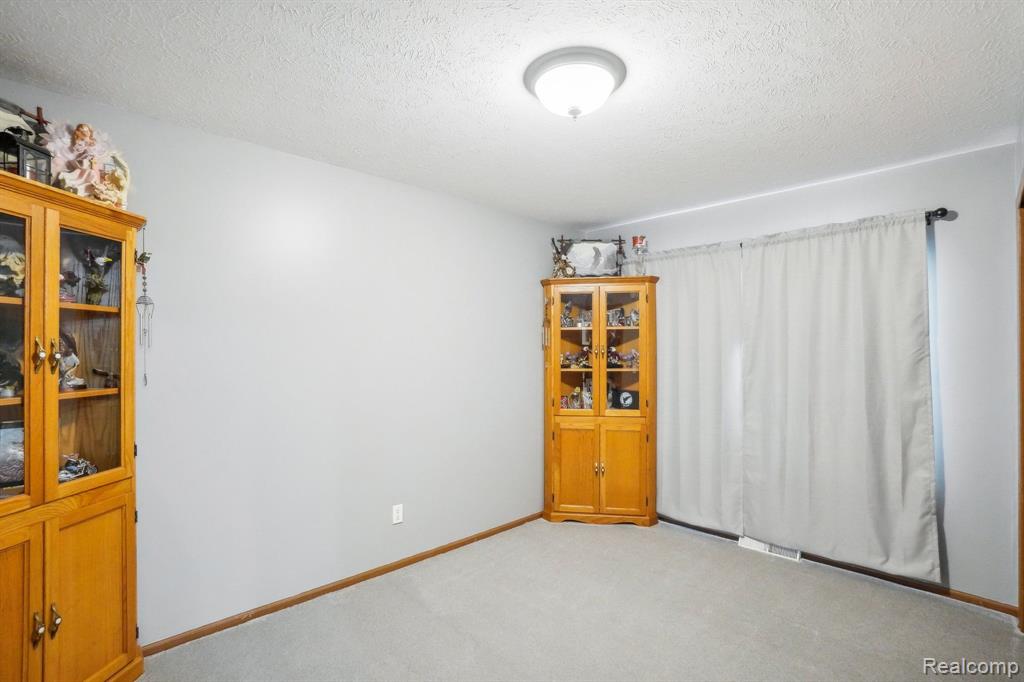 1566 Sperry Road Allenton, MI 48002 - Photo 19 of 65