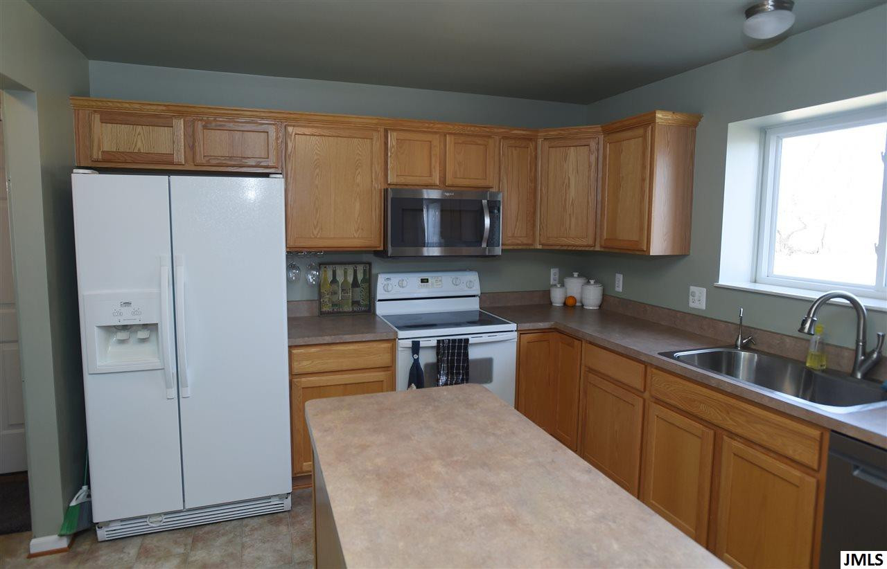 131 Ridgeview Court Grass Lake, MI 49240 - Photo 13 of 31 Photo 13