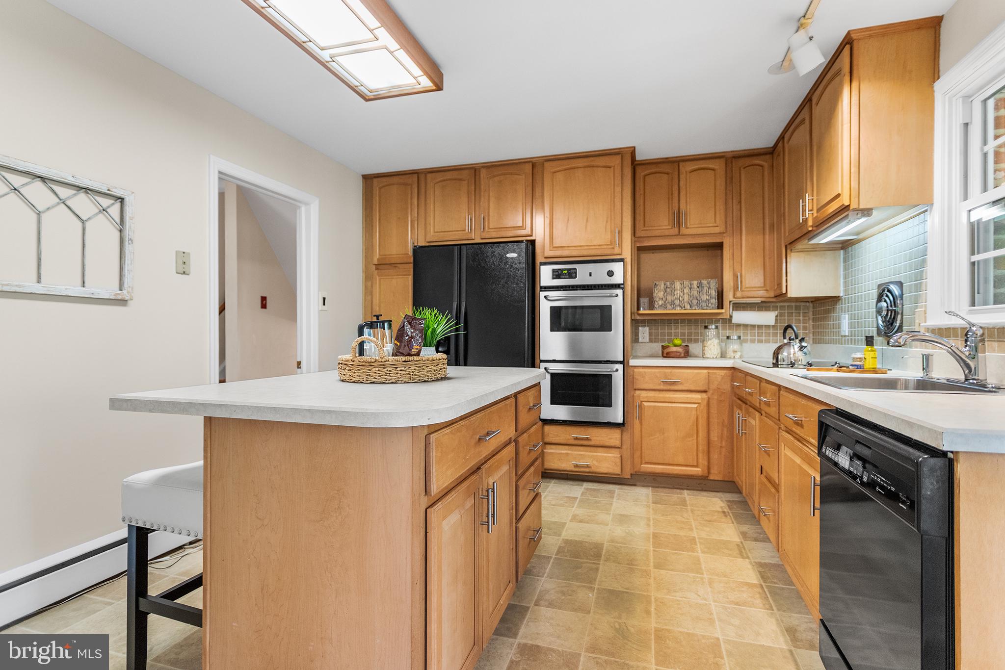 210 Timber Jump Lane Media, PA 19063 - Photo 9 of 37